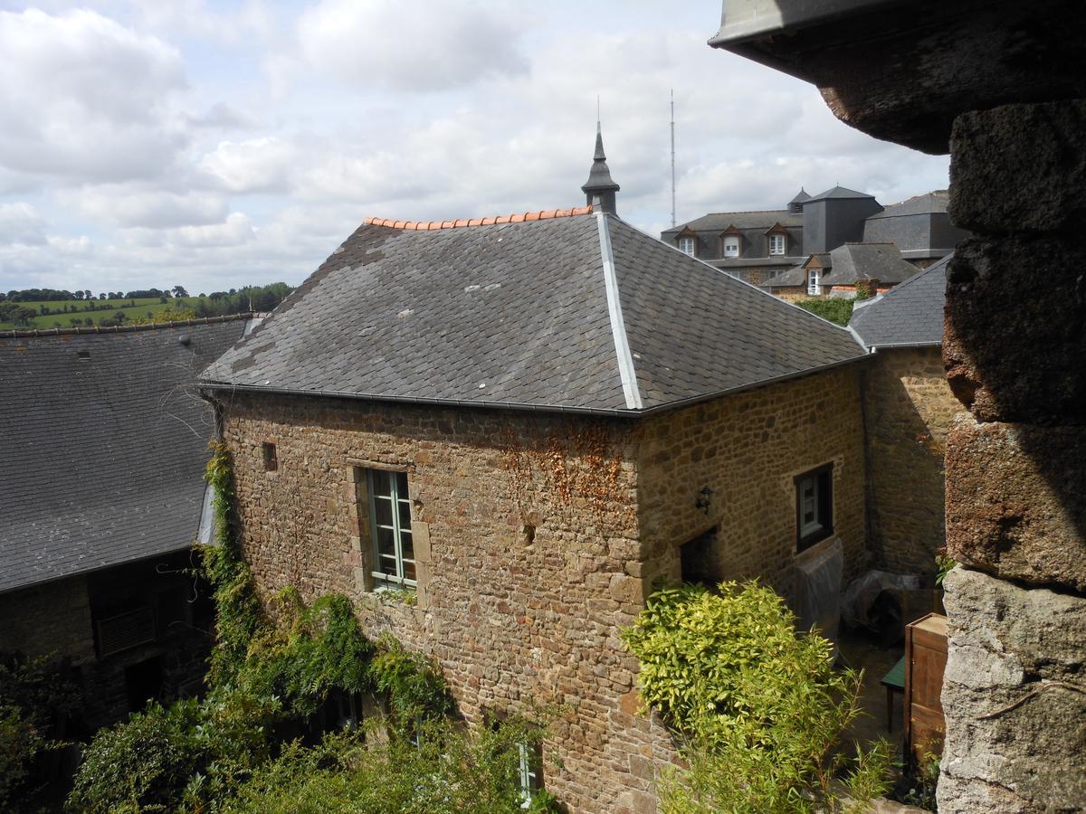 Logis De La Filanderie Bed & Breakfast Bécherel Dış mekan fotoğraf